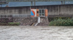 Störung zieht nach Osten