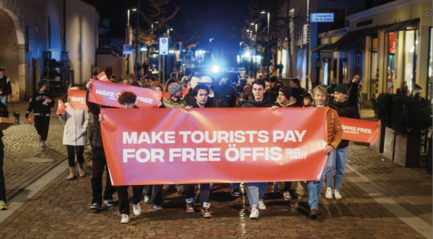 „Make Tourists Pay“