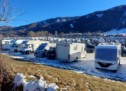 Camper im Schnee