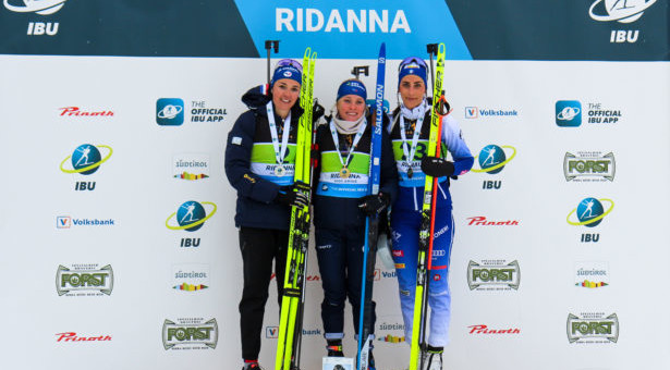 Rebecca Passler am Podium